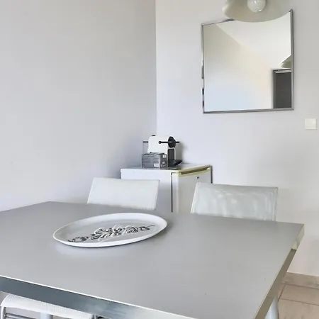 La Pinede - Maeva - 2 Pieces 4 Personnes Vue - Selection Mae-4181 * Hyères